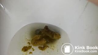 Korean girl pooping 4