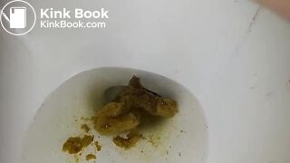 Korean girl pooping 4