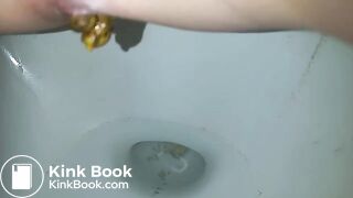 Korean girl pooping 4