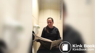 Bootylicious on toilet4