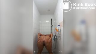 Light skin bbw poops in shower