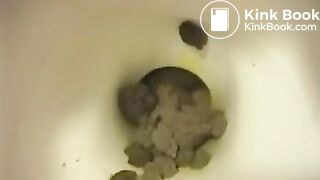 sexy milf shits - video 2