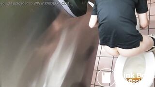 worker taking a break and dumping her waste