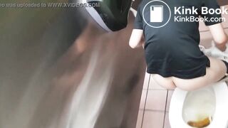 worker taking a break and dumping her waste