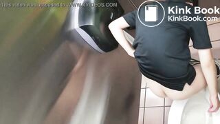 worker taking a break and dumping her waste