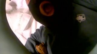 a nice feeding by mistress flora