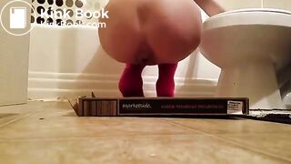 Pooping in the Pizza Box