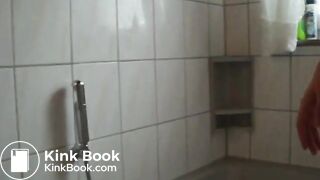 Shitting in bathtub while standing