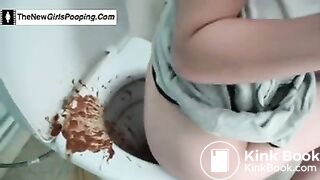 russian girl toilet mess