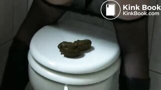 Cutie shits on the Toilet Lid