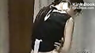 Releasing loose load while standing