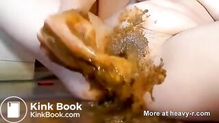 Fisting shit filled pussy