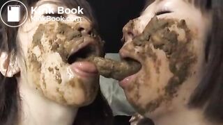 shitkissing lesbians