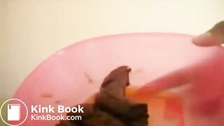 ebony shitting - video 3