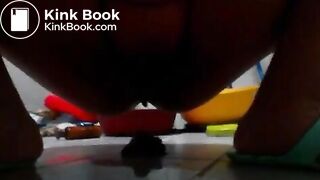 Korean girl shitting