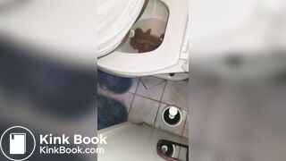 Ebony poop - video 19