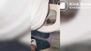 Ebony poop - video 19