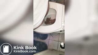 Ebony poop - video 19