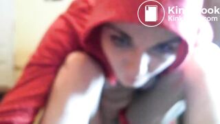Red Riding Hood pooping