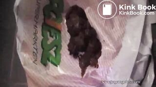 woman pooping on the floor - video 4