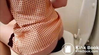 Fiona shitting good plops