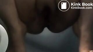 Pig masturbate and poop