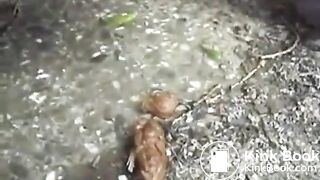 Sexy babe decides to poop outdoor