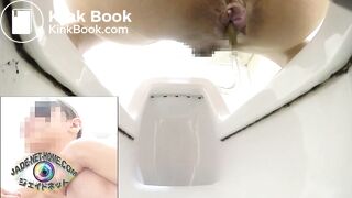 Sweat turbid naked defecation woman ① Sweat and something dripping on the n