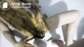 Male toilet and shitty heeljob