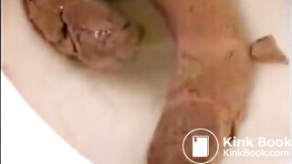Sexy pooping - video 118