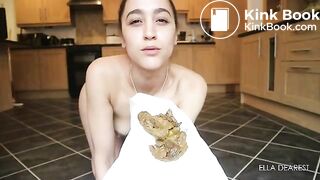 Girl with beautiful ass pooping in the kitchen