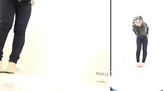 Japanese girls in toilet 8