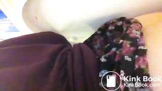 Old lady pooping - video 2