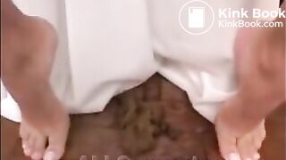 nice girl pooping - video 3
