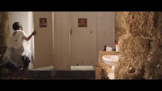 POOP SCENE 002 - DESPERATE SHIT