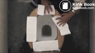 POOP SCENE 002 - DESPERATE SHIT