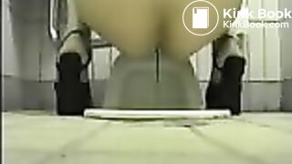 diarrhea girl - video 10