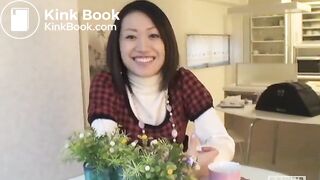 beautiful japanese girl shitting