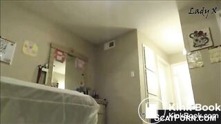 Ebony plays and shits