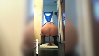 Blonde takes a huge shit 2