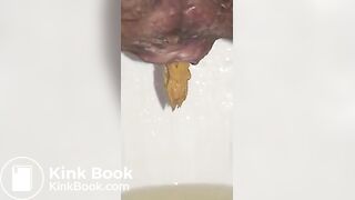 Pooping girl - video 27