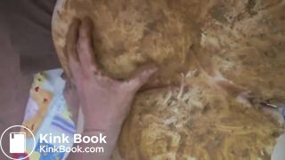 Guy smears shit over his cock and his chubby girlfriend