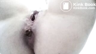 Girl shitting - video 16