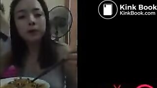 Thai Girl eat papaya salad and diarrhea