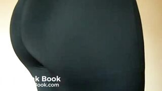 Girl poops her black lycra leggings