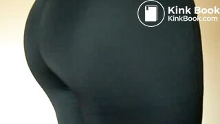 Girl poops her black lycra leggings