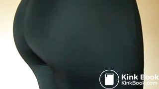 Girl poops her black lycra leggings