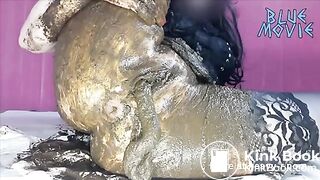 Shit in pussy lady scat / mierda en la concha