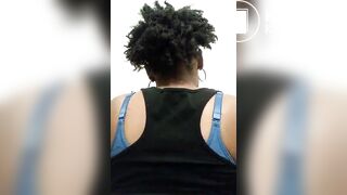 Healthy blk fem spread and shits