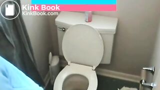 hot milf toilet visit